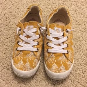 Roxy sneakers